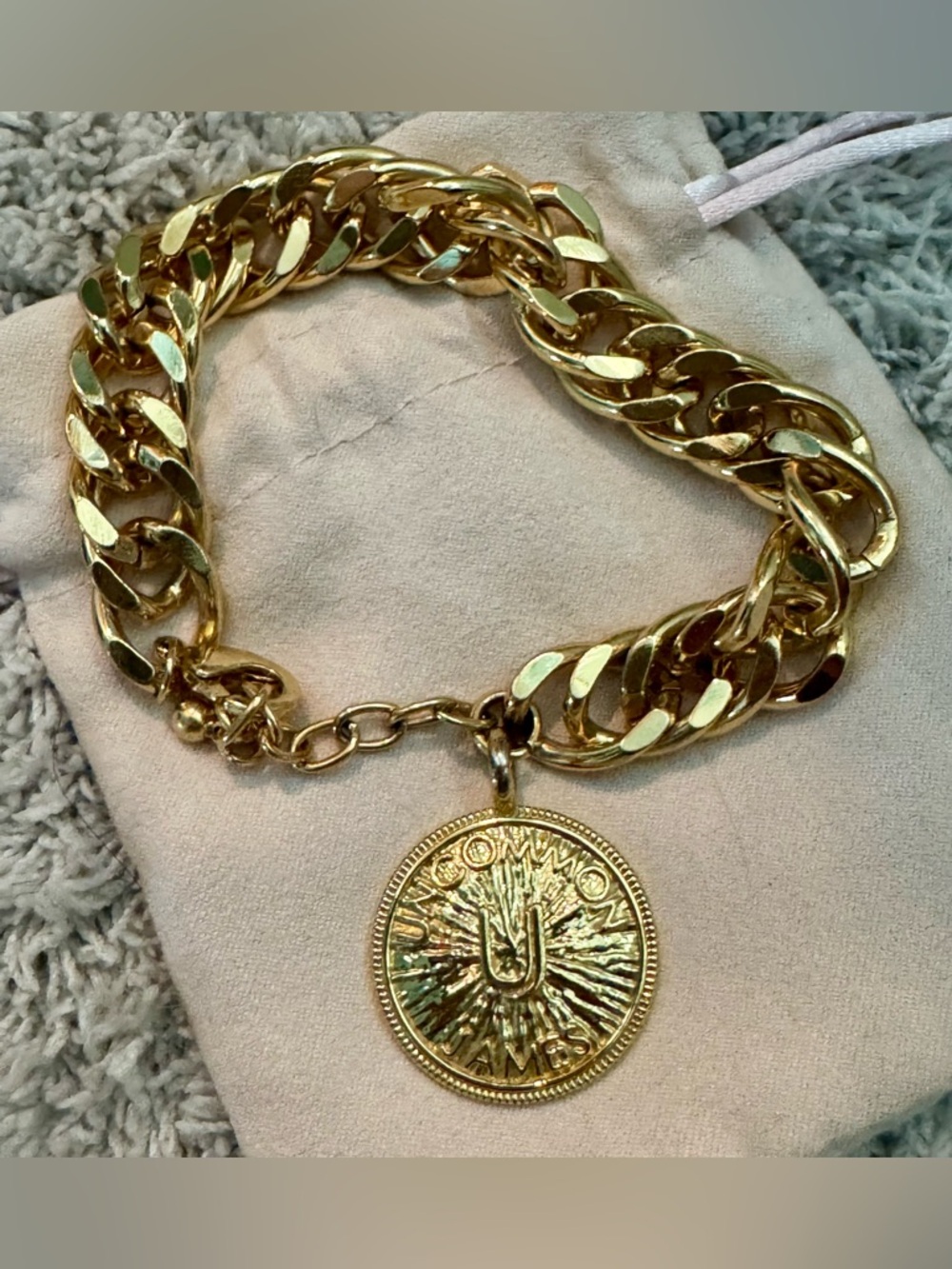 Uncommon James Gold Coin Charm Pendant Chunky Chain Bracelet - Picture 2 of 4